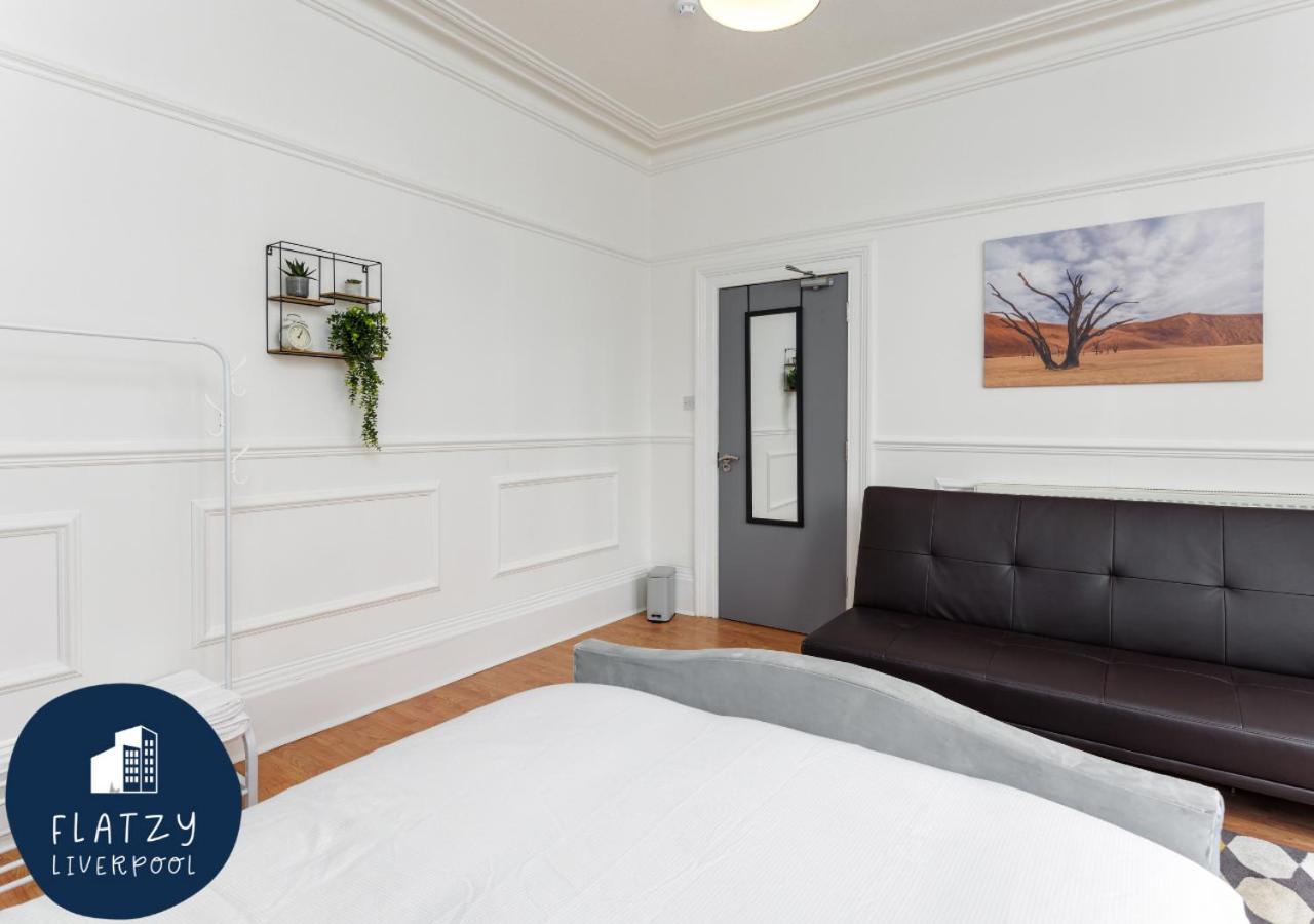 Flatzy - 6 Bed Oasis Close To Football Stadiums Liverpool Exterior foto